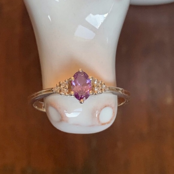 Jewlr Jewelry - Oval Amethyst Ring NWOT